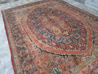 Antico SARUK=antique sarough in very good condition. Washed and ready for the domestic use. Full pile, any problem for this one. Big size, palace carpet 444 x 301 cm.
Shiny wool and beautiful  ...