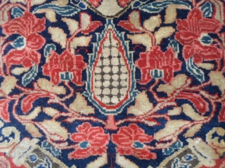 Antico SARUK=antique sarough in very good condition. Washed and ready for the domestic use. Full pile, any problem for this one. Big size, palace carpet 444 x 301 cm.
Shiny wool and beautiful  ...