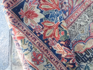 Antico SARUK=antique sarough in very good condition. Washed and ready for the domestic use. Full pile, any problem for this one. Big size, palace carpet 444 x 301 cm.
Shiny wool and beautiful  ...