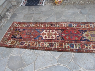 Runner Shahsavand in very good condition. All natural dyes for this carpet.
Washed and ready for use. All wool and all original size/selvedges and ends.
The size is in the photo.     ...