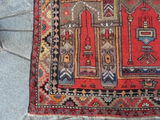 167 x 119  cm   =  5.47 ft x 3.91 ft.   
Tappeto annodato in ANATOLIA distretto di Konya.
Oriental carpet knotted in ANATOLIA, I think Konya region.
Very good  ...