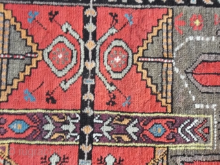 167 x 119  cm   =  5.47 ft x 3.91 ft.   
Tappeto annodato in ANATOLIA distretto di Konya.
Oriental carpet knotted in ANATOLIA, I think Konya region.
Very good  ...