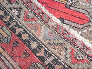 167 x 119  cm   =  5.47 ft x 3.91 ft.   
Tappeto annodato in ANATOLIA distretto di Konya.
Oriental carpet knotted in ANATOLIA, I think Konya region.
Very good  ...