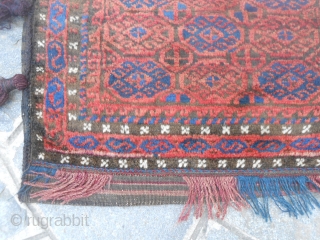 121 x 70 cm
OLD AFGHAN Belouch balisht
Shiny and soft wool for this Balouch.
In very good condition = Washed.
All complete.

GREETING from Lake of COMO          