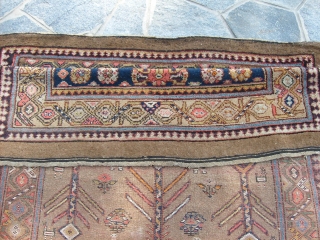 SIZE:   333 x 134  cm. = ft.  9.51 x 4.40.
Very good condition for this antique carpet knotted in ECBATANA.
Wool on wool and all natural dyes.
No stains, no repils,  ...