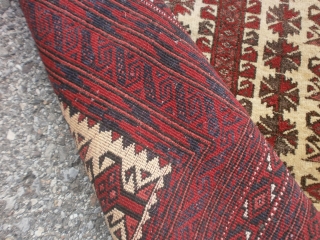 The size of this BELOUCH carpet is   cm. 143 x 91  cm.
Oriental carpet Knotted in the village of Torbat-i-Heidaryeh region of Khorassan.
Very good condition.  XX°th century.
Lovely camel hair  ...