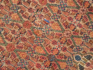 4 x 1 m. is the size of this antique Persian carpet khotted around 1900/1910 in
the region of serabend. Camel hair and beautiful color and very very good the
condition of this runner.  ...