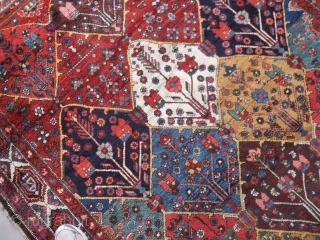 Oriental antique carpet knotted in the Chahar-Mahal-va-Bachtyari.
It is an armenibaff  Bachtyar. Very good condition. All natural 
dyes, full pile. Only the two ends have not been fixed.
NO holes, or stains or  ...