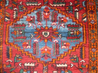 Kermanshad runner Kordi in very good condition.
All wool and great colors for this runner.
Full pile with only 3/4 little old restors.
Size  cm. 322 x 105 cm.
Washed and read for use.
More info  ...