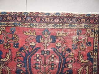 Persian antique LILIHAN 
Condition look the pictures.
Some areas no full pile.
Wool on cotton
Size  cm. 144 x 100  cm.
WARM REGARDS from COMO !
***************************
Merçi il été vendu !
SOLD / VENDUTO ! Grazie  ...