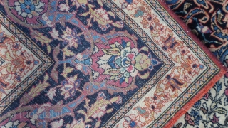 cm 210x144 is the size of this Teheran.
Condition like a new carpet for this 
antique Teheran knotted extra fine.
The carpet has been professionally washed.
Other info or photo on request about this
persian carpet  ...