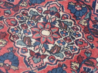 Borchalu Hamadan district persian carpet in very, very good condition.
Full pile, without problem. Washed and ready for domestic use.
200 x 148 cm  is the exact size of this carpet.
Has been exported  ...