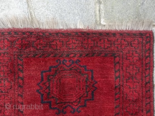 96 x 70 cm
Oriental carpet old AFGHAN ERSARI in condition perfect.
Wool on wool 

S O L D   in France !  Merçi !        