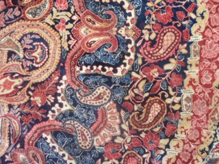 Persian antique SAROUGH in very good condition. 
Brilliant wool and extremely fine knot for this one.
Original design with botteh mater and children upon 
the medaillon of this carpet. 
Size is  m.  ...