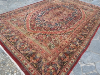 Persian antique SAROUGH in very good condition. 
Brilliant wool and extremely fine knot for this one.
Original design with botteh mater and children upon 
the medaillon of this carpet. 
Size is  m.  ...