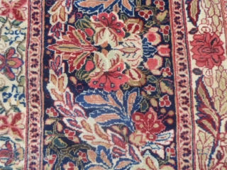 Persian antique SAROUGH in very good condition. 
Brilliant wool and extremely fine knot for this one.
Original design with botteh mater and children upon 
the medaillon of this carpet. 
Size is  m.  ...