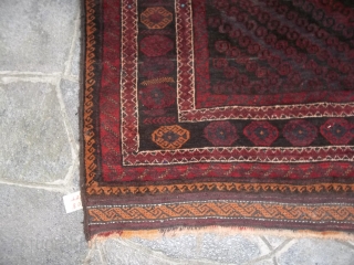 282 x 190 cm is the size of this Belouch Mushwani tribe.
Afghan oriental carpet fine knot.
In very, very good condition, all original, size, ends with kilims,
no restors or repils. Brilliant wool for  ...