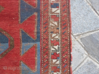 Antique Kazakh from Caucasus in fair condition.
Wool on wool and natural colors for this piece.
Very archaic design and shiny colors.
More info or pictures on request.
REGARDS from COMO !      ...