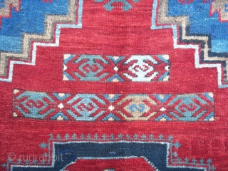 SIZE  cm. 240 x 140 cm. = ft. 7,33 x 4,60 ft.
In perfecto condition. All wool and fastened colors.
Original design for this Antique KAZAKH.
Bejinning XX th. century.

Greeting from lake of Como  ...