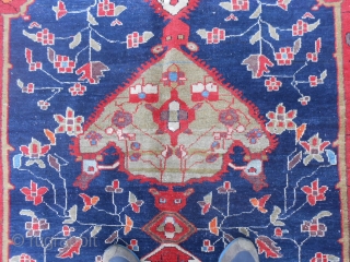 Size   cm. 322 x 221 cm.
Piece in good condition, full pile.
Antique MALAYER-FARAHAN with a very beautiful design.
Important size for this FERAGHAN fine and antique.
All original. More info and photo on  ...