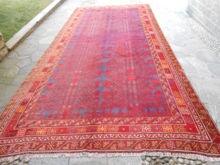 East Turkestan - Xinjiang - Oasi of YARKAND.
Antique Samarkand design POMEGRANADES.
Size m. 4.99 x 2.30
Good condition, all original. Fastened color.
Other info and photos on request.
***********
This piece has been sold in COMO! Grazie!
VENDUTO  ...