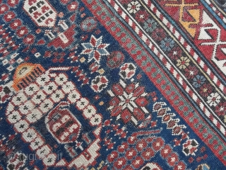 192 x 118 cm
Tappeto ORIENTALE CAUCASO distretto di KHILA antico fine 1800.
Tracce d'uso dovute all'epoca ma nel complesso tappeto bello e importante.  
Oriental carpet knotted in CAUCASUS the district of KHILA.
Some  ...