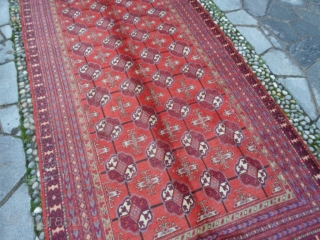 Antique Oasi of YARKAND in very GOOD condition.
Size m.4.25 x 2.10. Original gol turkmen tekke
for this XINJIANG East Turkestan palace carpet.

WARM REGARDS   from  COMO !
Maurice     
