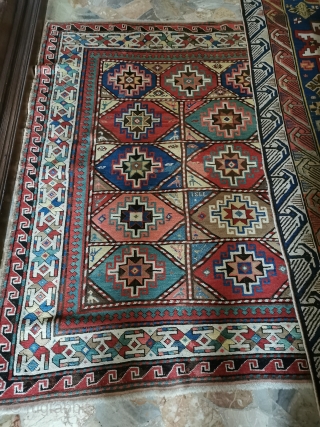 171 x 121 cm is the size of this antique MUGHAN Caucasus carpet last quarter of XIX th
century in very good condition. All original and vegetabel dyes for this Moghan.
Kind regards from  ...