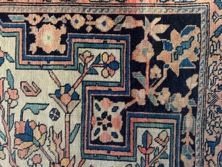 Oriental carpet antique Saruk Feraghan in good condition
Size  cm. 205 x 135
Antique original piece.
More info on request.
ALL the best from COMO !
Maurice

VENDUTO  ====  SOLD      