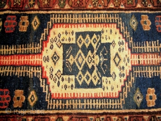 An antique and very original piece that I think district of AZERBAIJAN. 
MESHKIN capet antique.   * But MAYBE a KELARDASHT carpet antique *.
Wool on wool and natural dyes.
Size cm. 99  ...