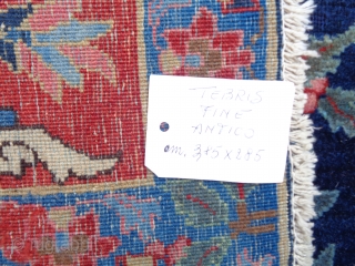 Antique Persian TEBRIS in good condition .
Original design and color for this carpet.
385 x 285 cm. is the size.
More info and pictures on request.
ALL THE BEST FROM COMO !

    