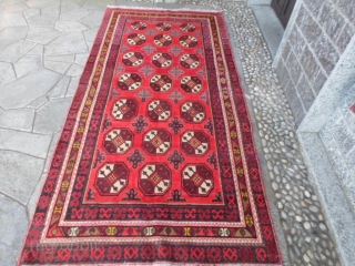 Very good condition for this Xinjiang carpet, knotted
in the OASI of KHOTAN; size cm. 277 x 137 cm.
Design with original turkmen gols.
Info and photos on request.
All the best from COMO !
Maurice  