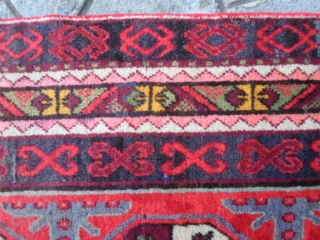 Very good condition for this Xinjiang carpet, knotted
in the OASI of KHOTAN; size cm. 277 x 137 cm.
Design with original turkmen gols.
Info and photos on request.
All the best from COMO !
Maurice  