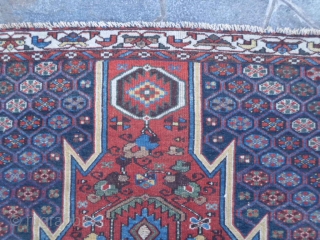 201X133 CM SIZE OF THIS DISTRICT OF HAMEDAN, VILLAGE OF MAZLAGHAN. GOOD CONDITION, WASHED. ALL NATURAL DYES FOR THIS CARPET KNOTTED AROUND THE FIRST QUARTER xx TH. c/   FOR MORE  ...