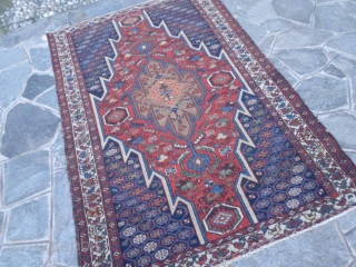 201X133 CM SIZE OF THIS DISTRICT OF HAMEDAN, VILLAGE OF MAZLAGHAN. GOOD CONDITION, WASHED. ALL NATURAL DYES FOR THIS CARPET KNOTTED AROUND THE FIRST QUARTER xx TH. c/   FOR MORE  ...