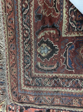 Antique Qhasqai Rug in large size and good shape !
There is old repairs but done it nicely and doesnt need more repairs. Strong colors and good weave! 
Size : 470x270cm 
If you  ...