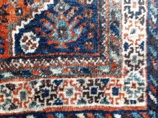 0008  Full pile Qashqai Shiraz rug from circa 1900-1910...It hes been used on the table .. All natural colours ...Size is 100x90 cm (3.2x2.9 feet)       