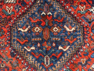 Beautiful Qashqai Rug..Needs wash..Needs repair from small out border...
Size 180x220 cm..Deep natural colours..                    