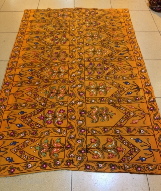 uzbek old silk embroidery on wool fabric suzani ethnic tribal decorative suzani

100% handmade

Size: 225 cm X 140 cm


Suzani

Suzani is a type of embroidered and decorative tribal textile made in Tajikistan, Uzbekistan, Kazakhstan  ...