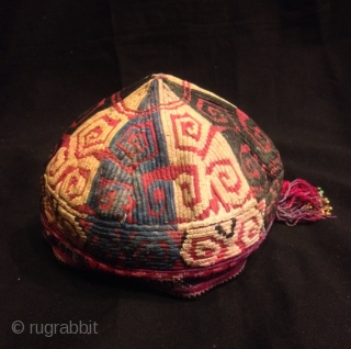 Uzbek vintage natural silk handmade hat skull duppi hat

Size: 
Hat Circumference: 46 cm 

Fast shipping all over the world,!              