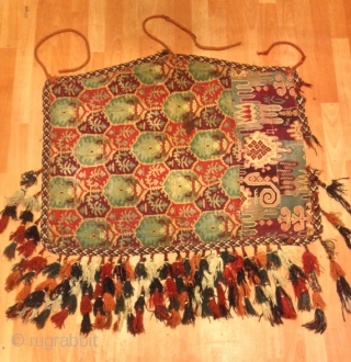 Vintage Turkmen trapping ornaments Textiles 

Totally 2 pieces 

Size: 
Lenght : 95 cm
Height : 100 cm
                 