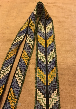 Uzbek vintage embroidered tie accessories 
Ethnic tribal textiles 

Size : 112 cm x 8 cm

Fast shipping worldwide 

Thank you visiting for my shop :)         