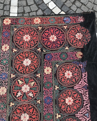 Vintage Kirghiz table cover handmade table cover, hanging wall 
Decorative Home,,,

Size: 180 cm X 109 cm

100% handmade

Dry clean only

Suzani

Suzani is a type of embroidered and decorative tribal textile made in Tajikistan, Uzbekistan,  ...