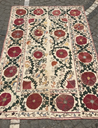 Antique Rare Uzbek Suzani, handmade Suzani table cover, wall hanging embroidery textiles, home decoration textiles


Size: 157 cm X 110 cm


Suzani

Suzani is a type of embroidered and decorative tribal textile made in Tajikistan,  ...