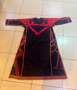 Old Sryian dress , asian dress , silk dress , handmade dress ,
Size:
Height : 140 cm
Arm length : 144 cm

             
