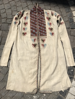 Uzbek Vintage handmade Cotton chapan clothes

Size 
Height : 115 cm
Under arm : 55 cm
Shoulder size : 40 cm

Fast shipping worldwide 

Thank you visiting for my shop :)      