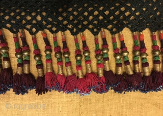 Uzbek silk tassel ethnic and tribal collectible accessories tassel

Size: 190 cm x 18 cm
Tassel height: 8 cm

100% handmade

VINTAGE UZBEK TASSELS :
”Segusha”( Triangle) is a decorative embellishments, whose function, was to decorate the  ...