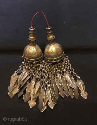 Antique turkmen silver jewelry gubba

Heights: 13.50 cm

                          