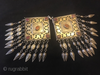 Antique unique turkmen silver pendant silver jewelry 

Height: 19 cm
Length: 12 cm                     