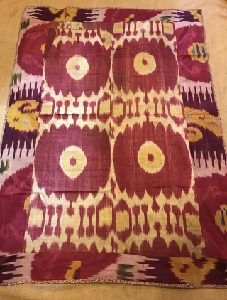 Vintage silk uzbek bukhara İkat cover, Ethnic tribal table cover , hanging wall , decorative home ,,,

Size: 138 cm X 102 cm

Please feel free if you have any kind of question

Shipment is  ...